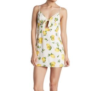 🖤SOLD🖤 Wild honey keyhole lemon mini dress